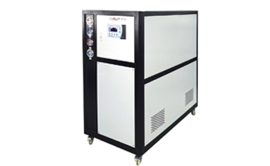 工業(yè)冷水機(jī)加氟后，需要注意什么?